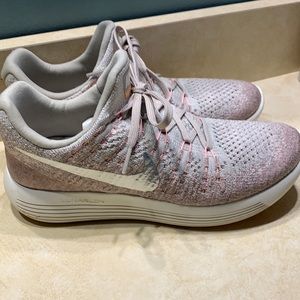 Nike women’s size 8